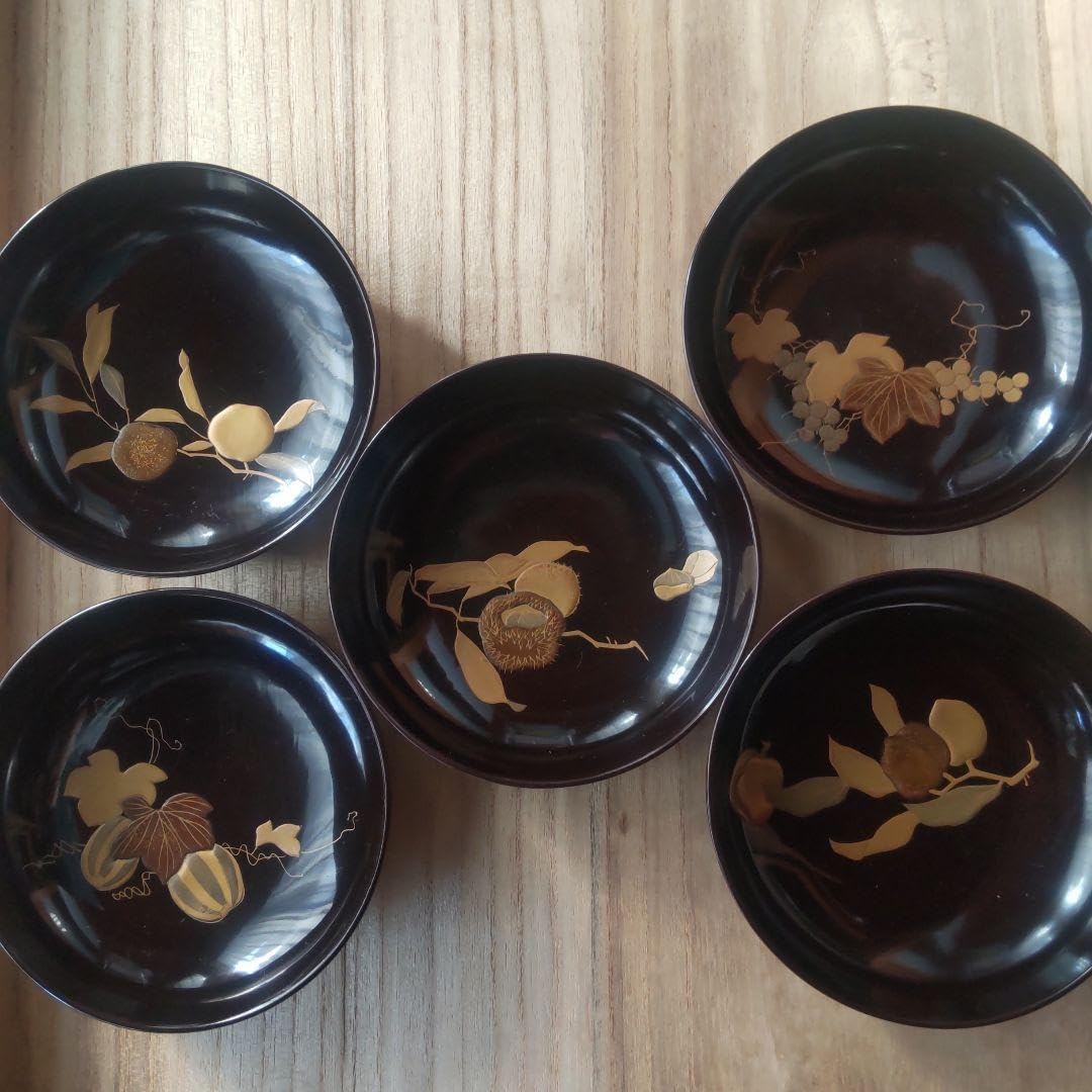 漆木皿 5枚セット 栗とブドウのデザイン　蒔絵　絵がわり 漆木皿 5枚セット 栗とブドウのデザイン 蒔絵 絵がわり 漆木皿 5